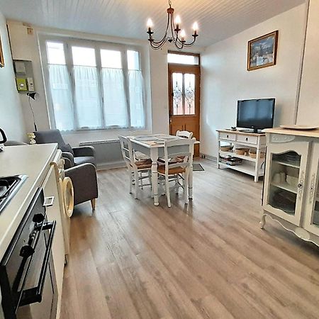L'Oustalou - Gite Entre Lot Et Truyere Entraygues-sur-Truyère Eksteriør bilde