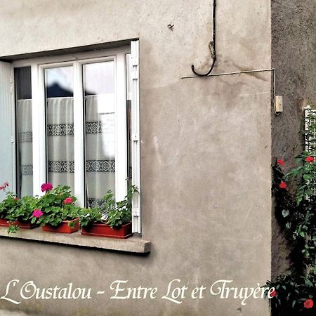 L'Oustalou - Gite Entre Lot Et Truyere Entraygues-sur-Truyère Eksteriør bilde