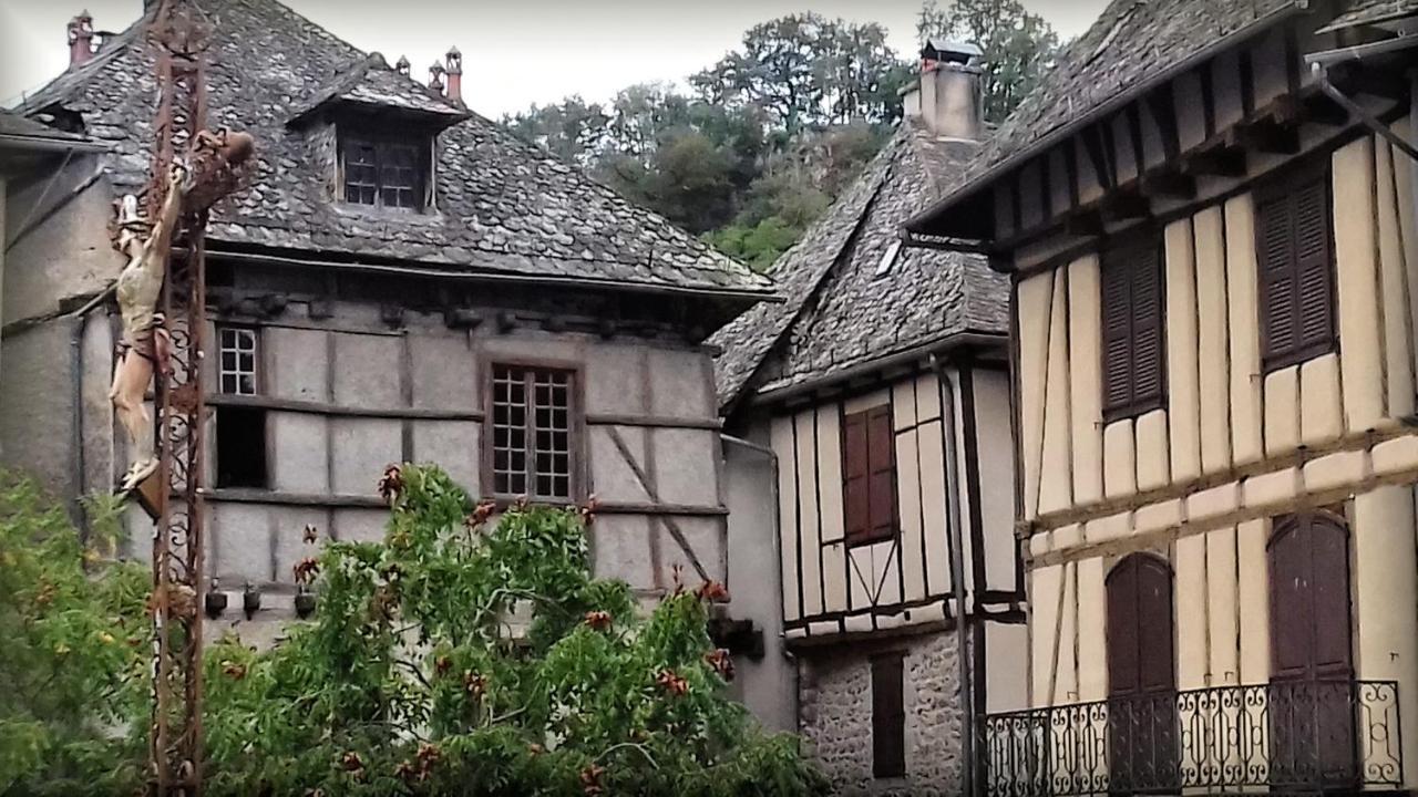 L'Oustalou - Gite Entre Lot Et Truyere Entraygues-sur-Truyère Eksteriør bilde